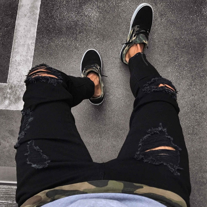 Skinny Jeans with Zipped Hem Detail in Black