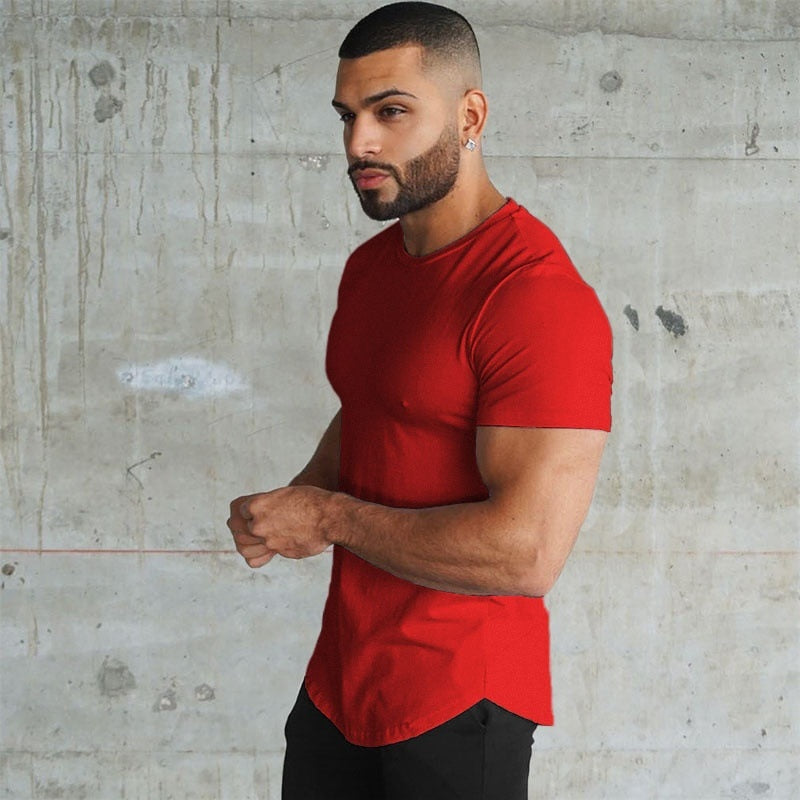 Muscle Fit T-Shirt in Red